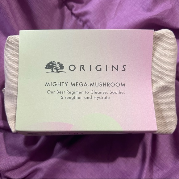 Origins Mighty Mega-Mushroom 5-Pcs Skincare Set - Picture 3 of 7